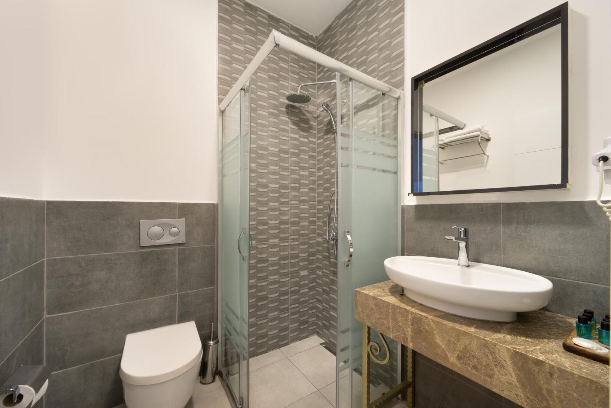 DES Suites Hotel Istambul Extérieur photo